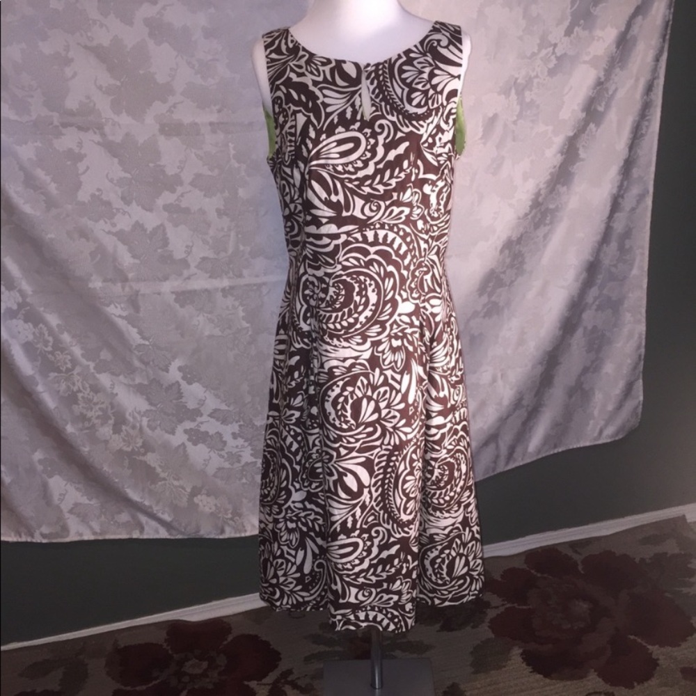 Gorgeous Jessica Howard Keyhole Tribal Print Dress